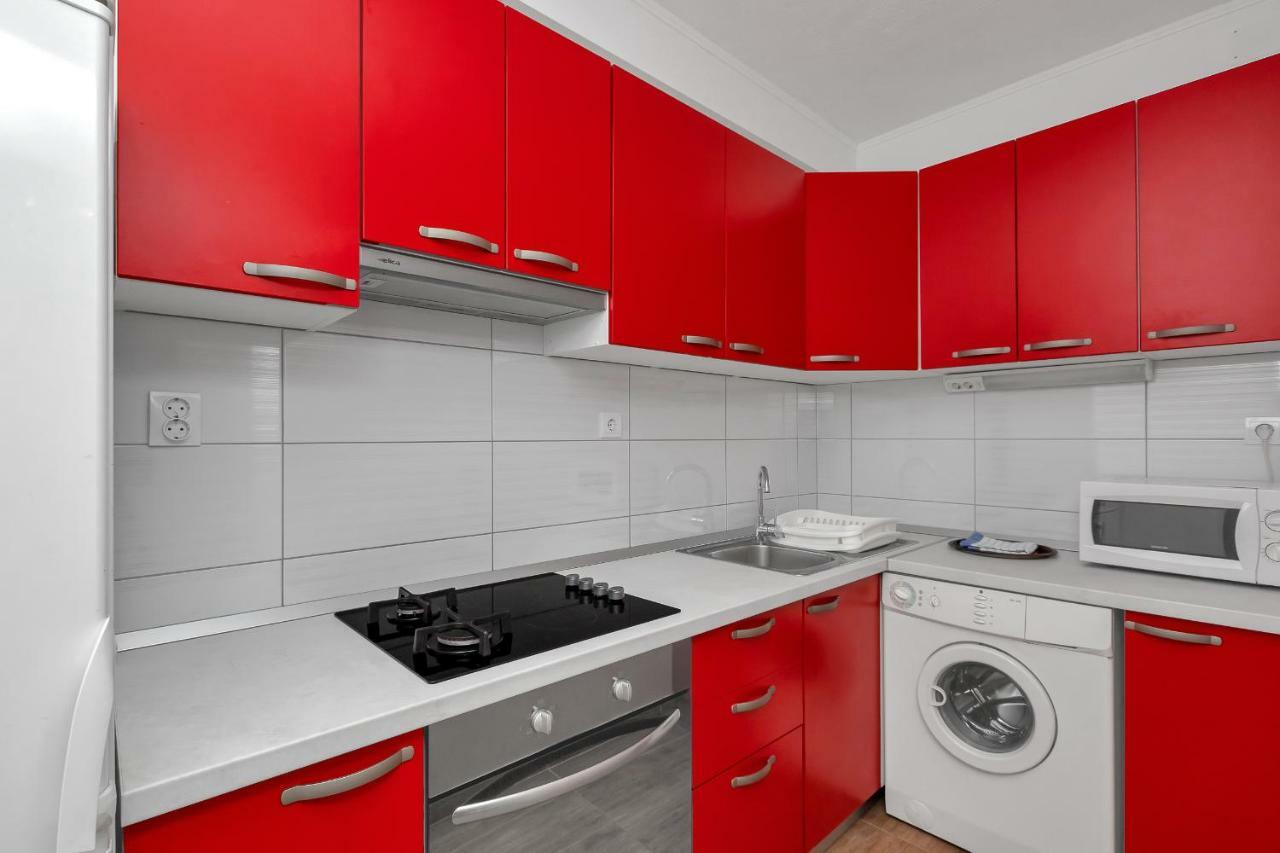 Apartmani Mona Макарська Екстер'єр фото
