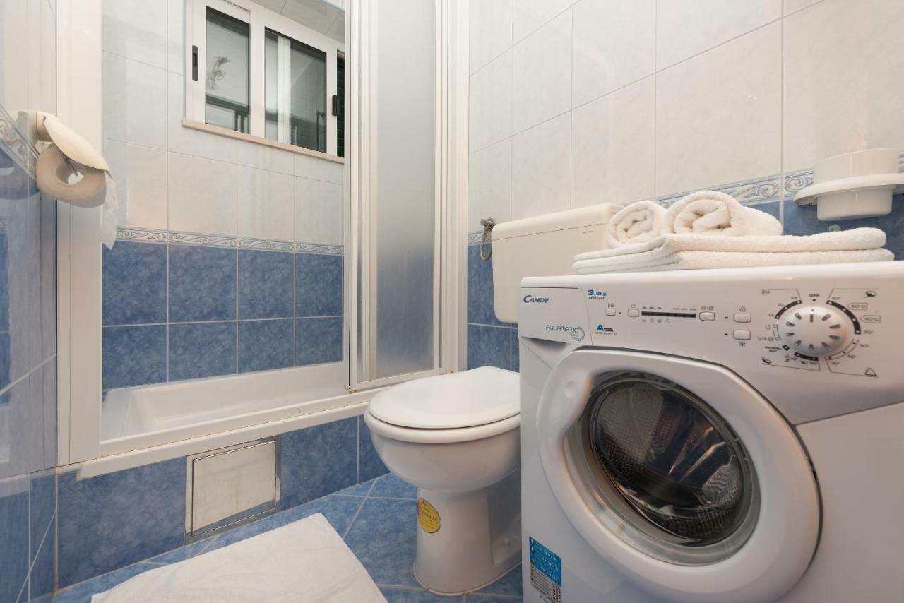 Apartmani Mona Макарська Екстер'єр фото