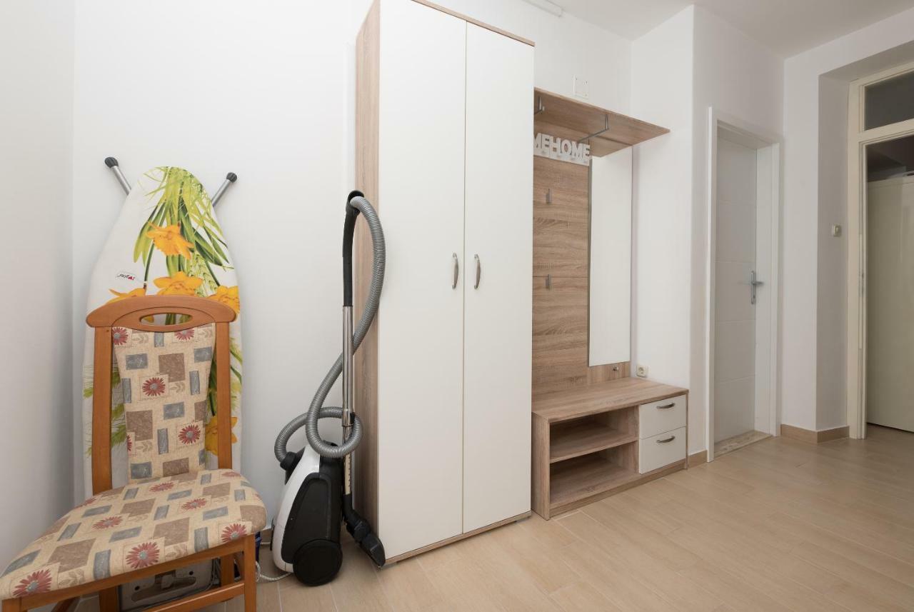 Apartmani Mona Макарська Екстер'єр фото